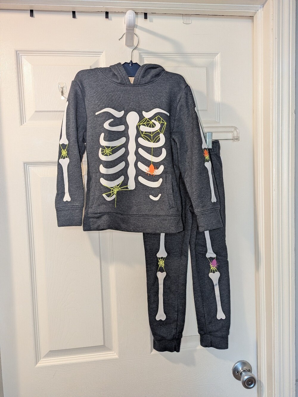 Cat & Jack, Dark Gray, Skeleton Hoodie & Jogger Set, Size 5T